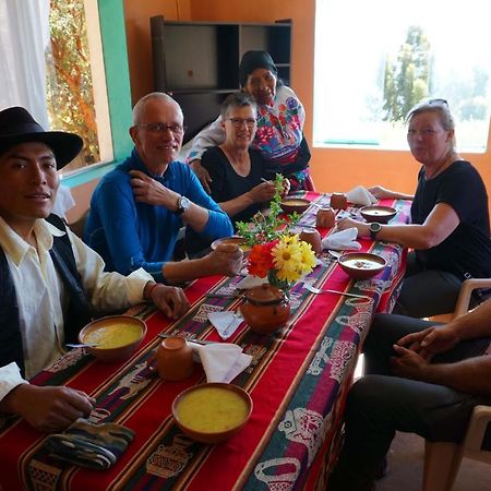 Tikawasi Homestay Comunidad Pueblo Isla Amantani Jose Luis Ocosuyo Екстериор снимка