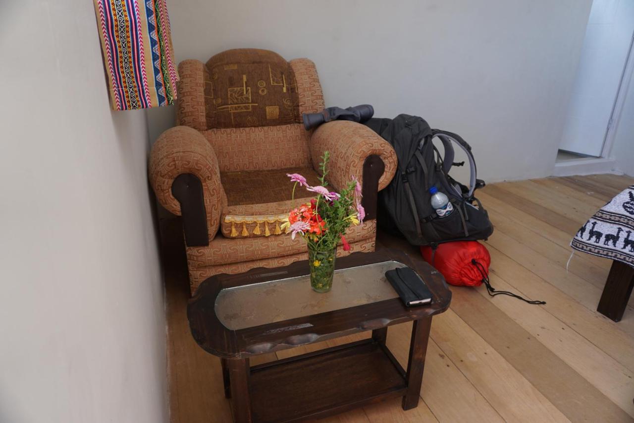 Tikawasi Homestay Comunidad Pueblo Isla Amantani Jose Luis Ocosuyo Екстериор снимка